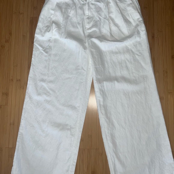 Gap Woman’s White linen pleated linen pant. Size 12. NWT - Picture 2 of 15